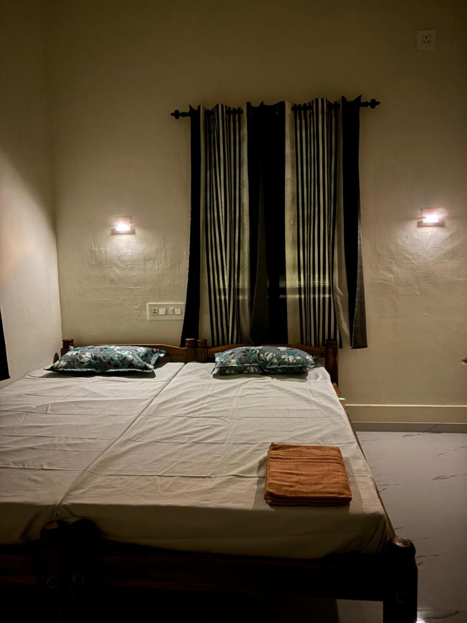 Alappuzha Golden Beach Home Stay מראה חיצוני תמונה