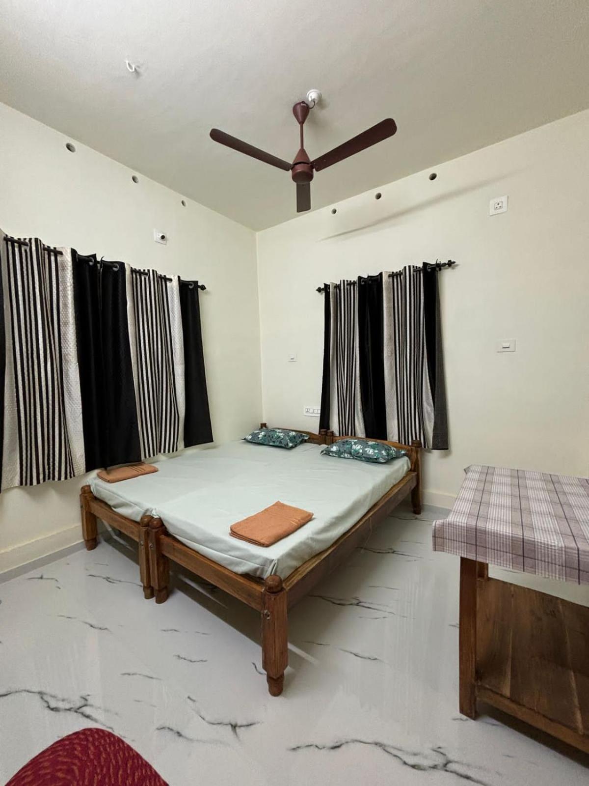 Alappuzha Golden Beach Home Stay מראה חיצוני תמונה