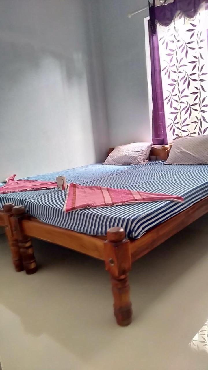 Alappuzha Golden Beach Home Stay מראה חיצוני תמונה