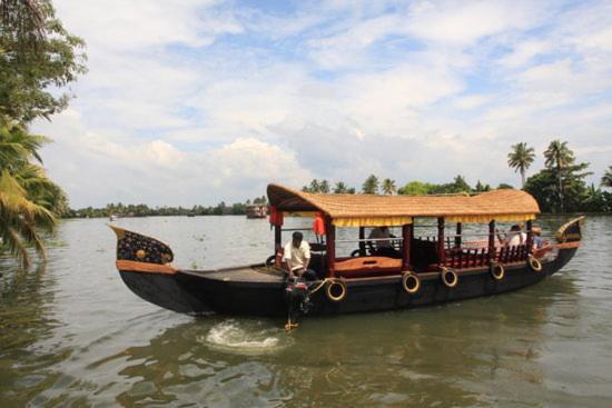 Alappuzha Golden Beach Home Stay מראה חיצוני תמונה