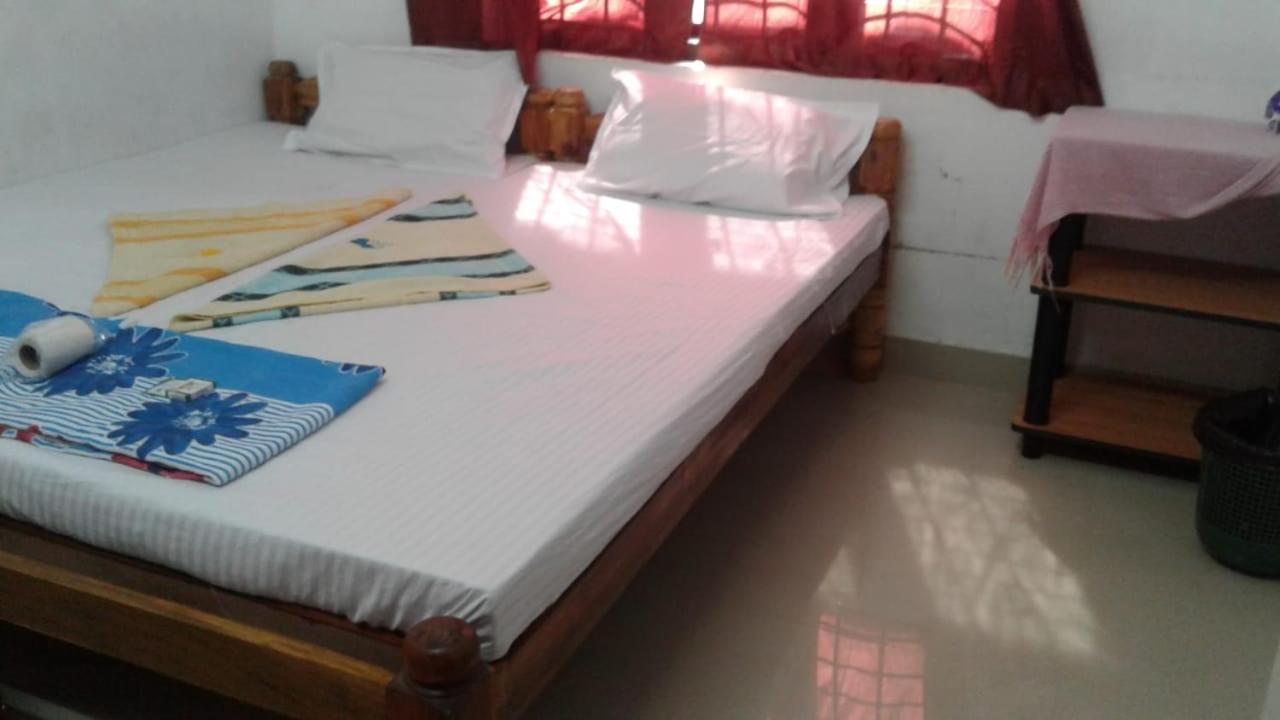 Alappuzha Golden Beach Home Stay מראה חיצוני תמונה