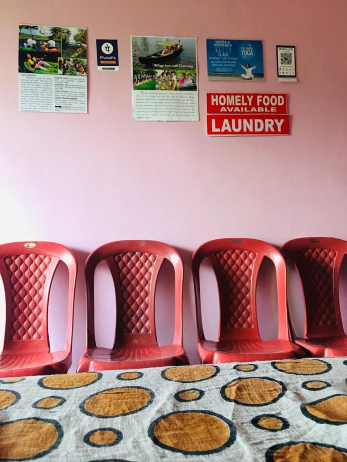 Alappuzha Golden Beach Home Stay מראה חיצוני תמונה
